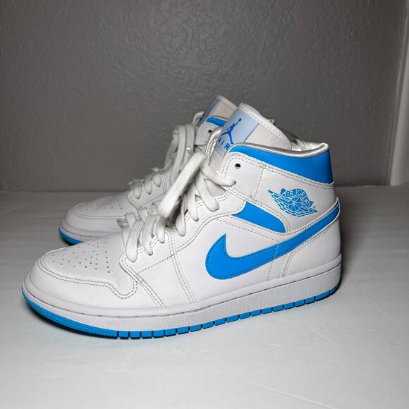 Air Jordan 1 Women Size 8.5 Mid UNC Sneakers White Blue BQ6472-114 - Picture 7 of 11